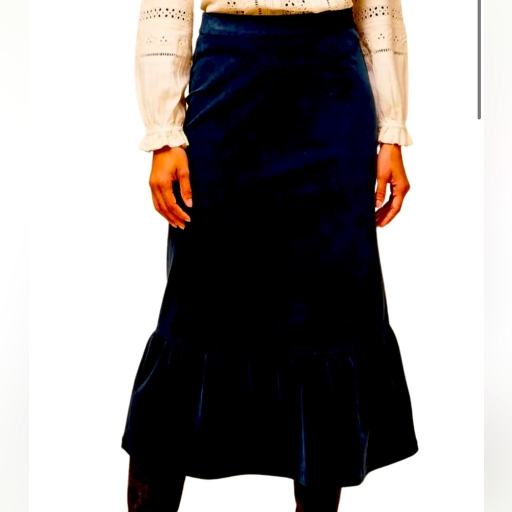 Aspiga - Lori Stretch Corduroy Skirt
 Elegant Navy Blue Women's Skirt